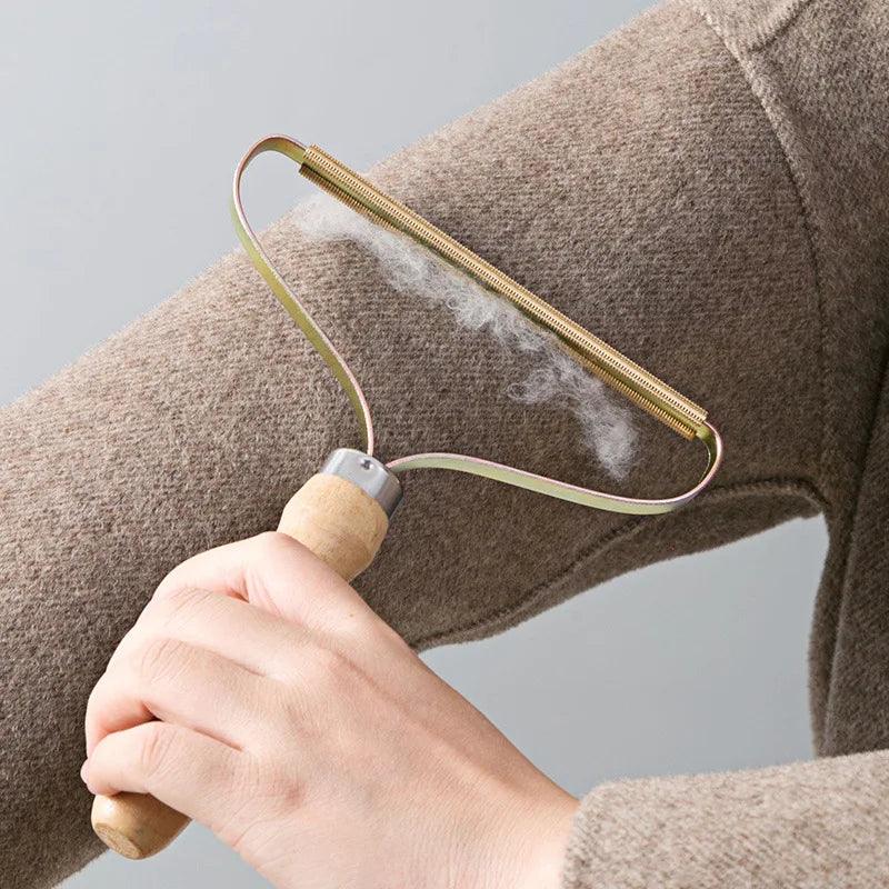 Brosse Anti Poil - l'école du chien
