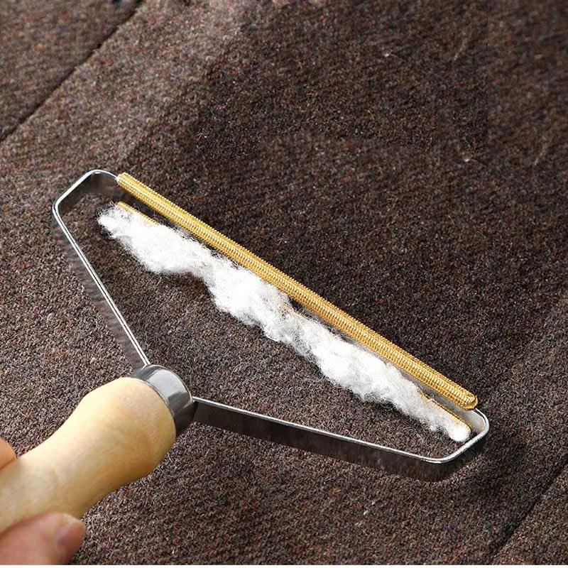 Brosse Anti Poil - l'école du chien
